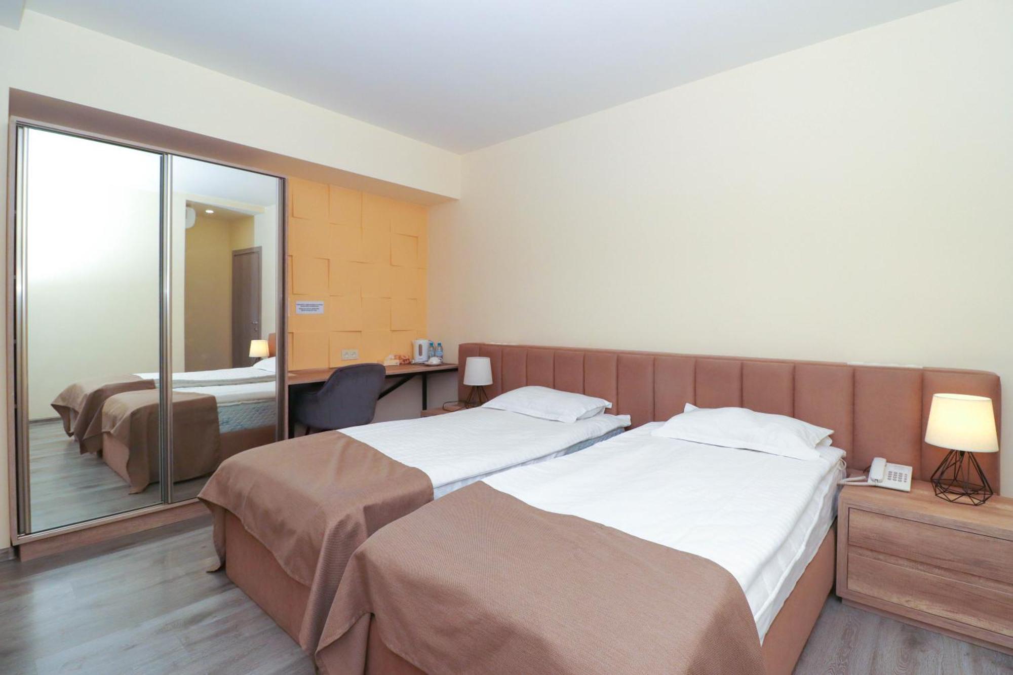 Mandarin Hotel Γιερεβάν Εξωτερικό φωτογραφία
